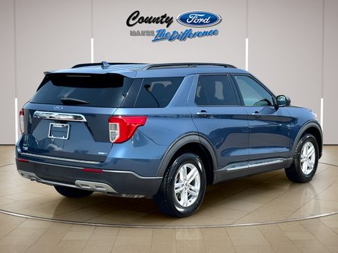Used 2020 Ford Explorer XLT w/ Equipment Group 202A AWD/4WD image 7