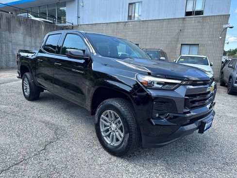 Used 2026 Chevrolet Colorado LT w/ LT Convenience Package AWD/4WD image 9