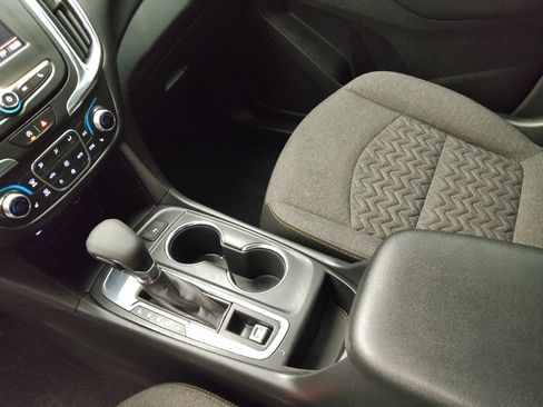 Used 2024 Chevrolet Equinox LT image 26