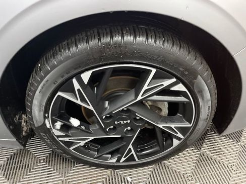 Certified 2025 Kia K5 GT-Line image 33