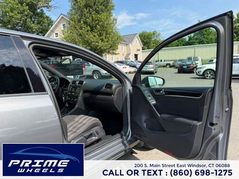 Used 2013 Volkswagen GTI 4-Door FWD image 16