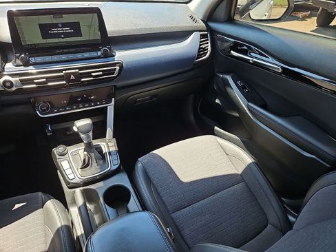 Used 2023 Kia Seltos S w/ Navigation Package AWD/4WD image 12