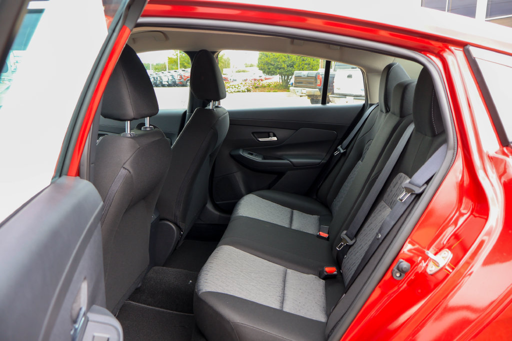 New 2027 Nissan Sentra SV FWD image 8