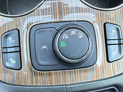 Used 2023 GMC Acadia SLE w/ Driver Convenience Package AWD/4WD image 22