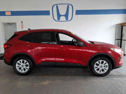 Used 2025 Ford Escape Active image 4