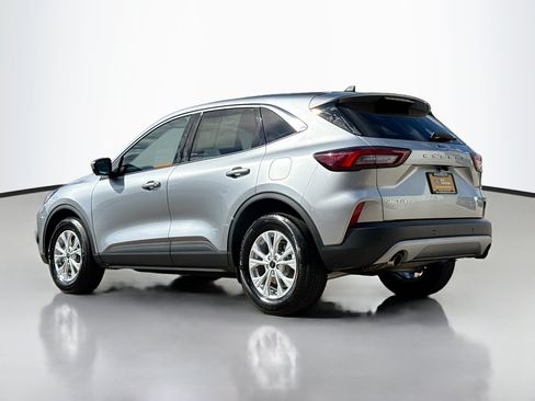 Used 2023 Ford Escape Active w/ Tech Pack #2 AWD/4WD image 13