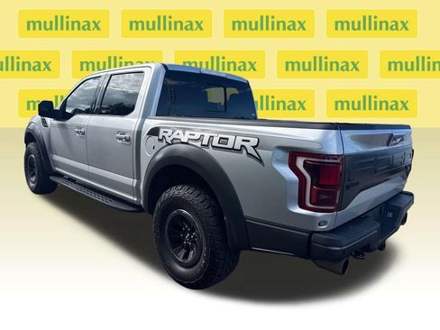 Used 2017 Ford F150 Raptor w/ Equipment Group 802A Luxury AWD/4WD image 11