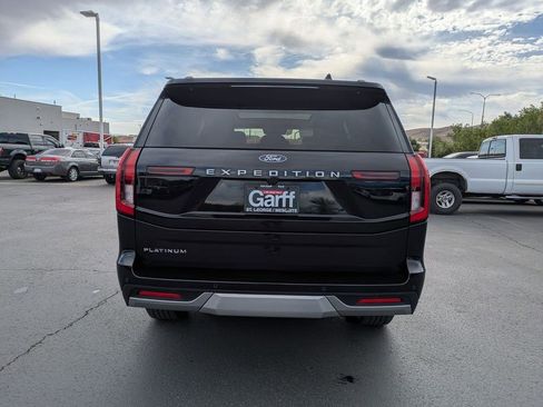 Used 2025 Ford Expedition Platinum AWD/4WD image 6