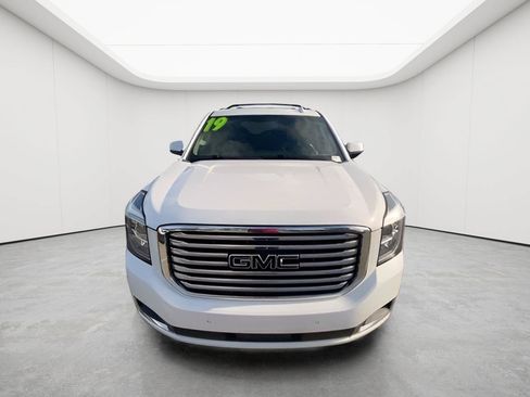 Used 2019 GMC Yukon SLT w/ Premium Edition AWD/4WD image 13