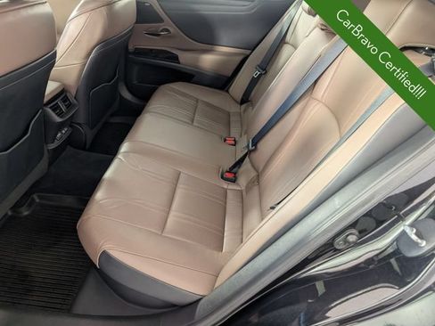 Used 2022 Lexus ES 300h Ultra Luxury w/ Protection Package (P3) FWD image 28
