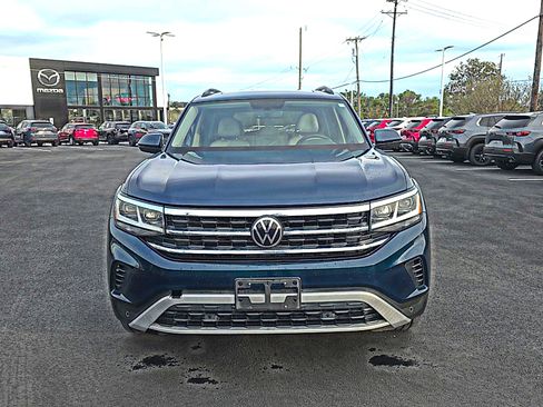 Used 2022 Volkswagen Atlas SE image 2
