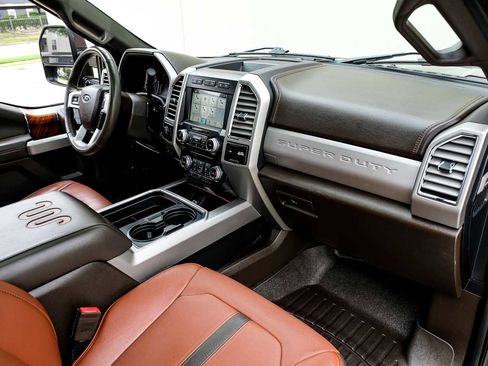Used 2018 Ford F250 King Ranch w/ King Ranch Ultimate Package AWD/4WD image 15