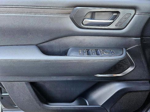 New 2026 Nissan Armada Platinum image 31