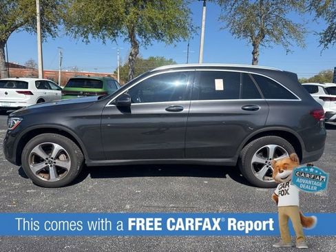 Used 2022 Mercedes-Benz GLC 300 w/ Premium Package Lite image 2