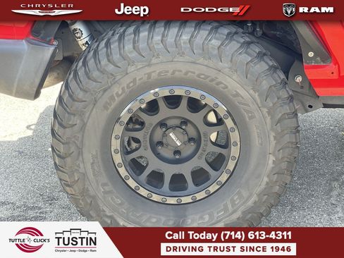 Used 2020 Jeep Wrangler Sport AWD/4WD image 11