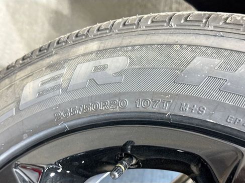 New 2025 Jeep Grand Cherokee L Laredo image 49