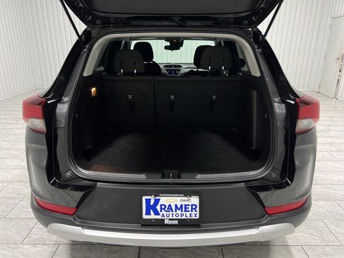 Used 2022 Chevrolet TrailBlazer LT w/ LPO, Blackout Package image 23