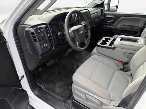 Used 2019 Chevrolet Silverado 2500 W/T w/ WT Convenience Package image 15