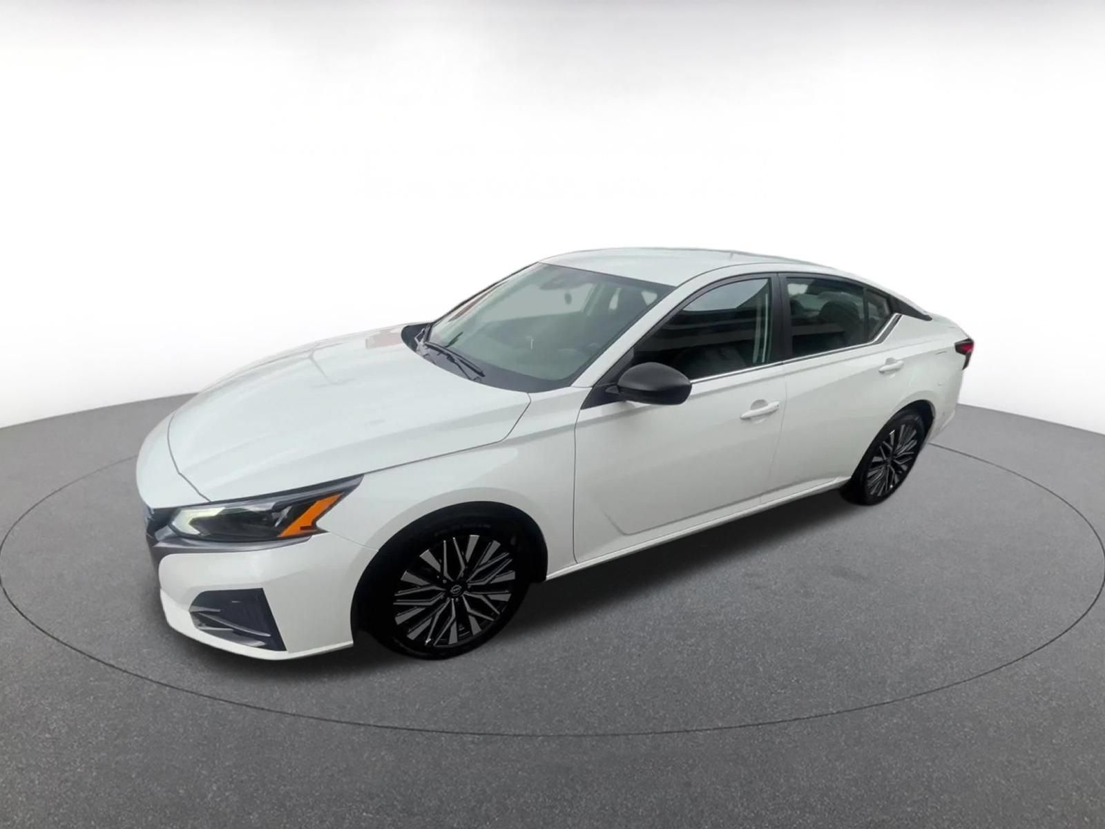 Used 2026 Nissan Altima 2.5 SV FWD image 7
