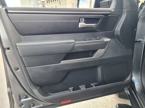 Used 2025 Toyota Tundra SR5 AWD/4WD image 18