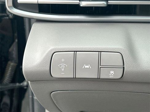 Certified 2023 Hyundai Elantra SEL w/ Convenience Package image 31