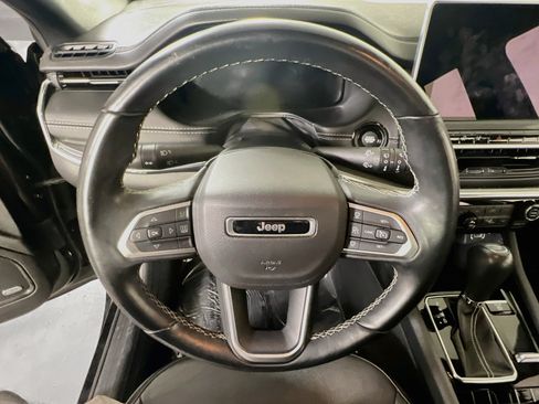 Used 2022 Jeep Compass High Altitude AWD/4WD image 11