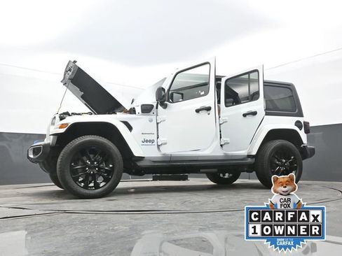 Used 2023 Jeep Wrangler Unlimited Sahara w/ Cold Weather Group image 69
