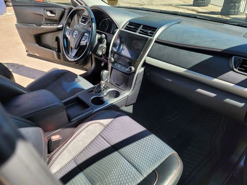 Used 2015 Toyota Camry SE image 8