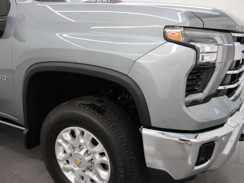 Used 2024 Chevrolet Silverado 2500 LTZ w/ LTZ Premium Package AWD/4WD image 20