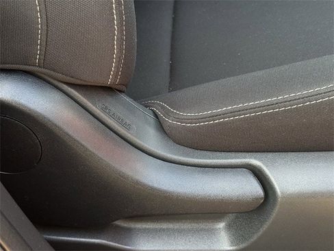 Used 2023 Nissan Rogue S image 28