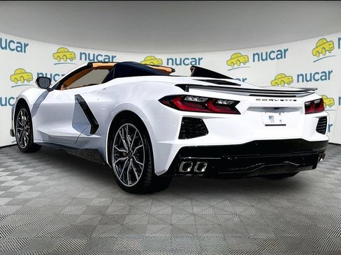 Used 2024 Chevrolet Corvette Stingray Premium Conv w/ Stealth Interior Trim Package RWD image 4