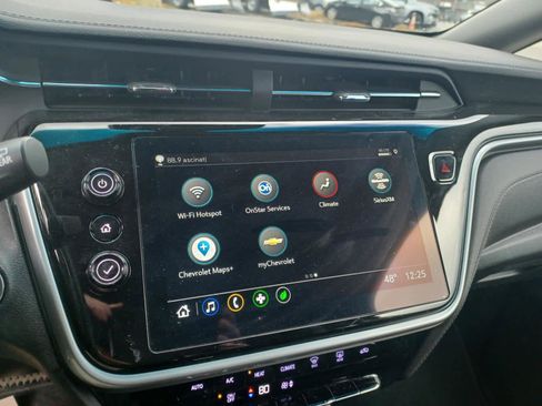 Used 2023 Chevrolet Bolt LT image 12