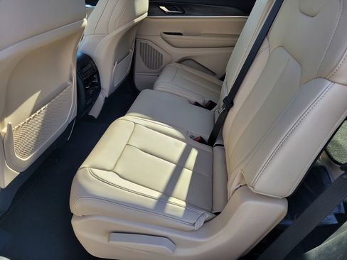 New 2025 Jeep Grand Cherokee L Limited w/ Black Appearance Package image 4