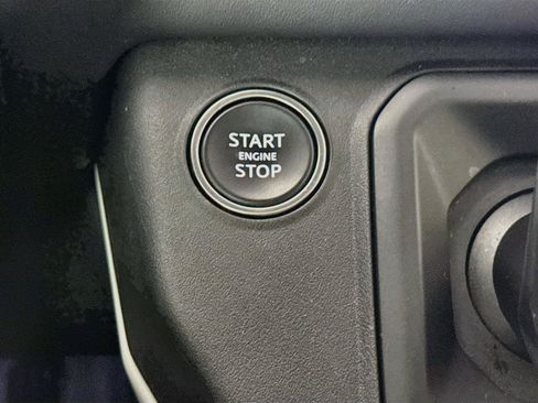 Used 2025 Land Rover Defender 110 X-Dynamic SE AWD/4WD image 27