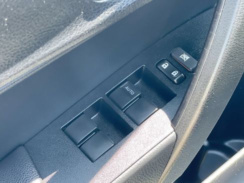 Used 2016 Toyota Corolla S FWD image 21