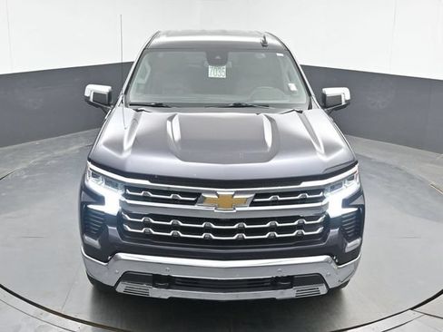 Used 2022 Chevrolet Silverado 1500 LTZ AWD/4WD image 21