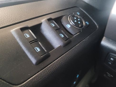 Used 2017 Ford F150 XLT w/ Equipment Group 302A Luxury AWD/4WD image 27