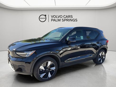 New 2025 Volvo EX40 Core w/ Climate Package image 3