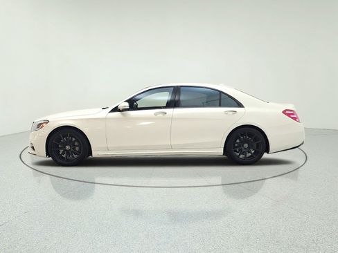 Used 2020 Mercedes-Benz S 560 Sedan image 8