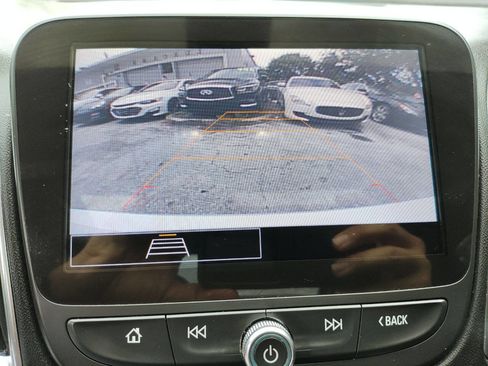 Used 2021 Chevrolet Malibu LT FWD image 52