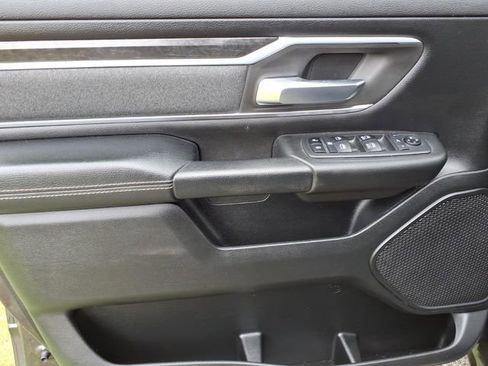 Used 2019 RAM 1500 Big Horn AWD/4WD image 12