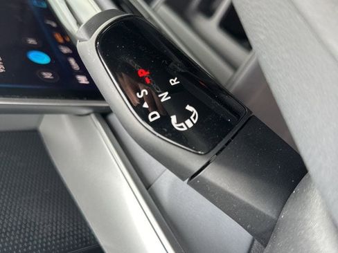 New 2026 Volkswagen Tiguan SE AWD/4WD image 23