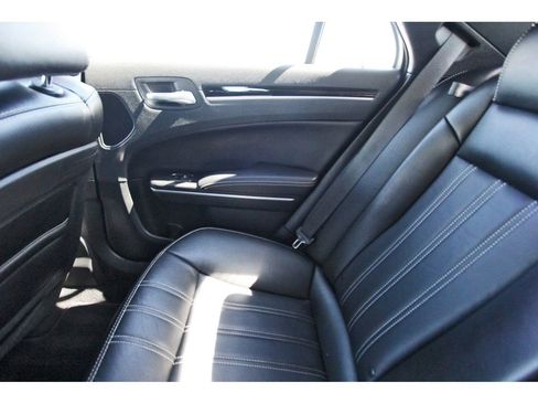 Used 2022 Chrysler 300 S image 12