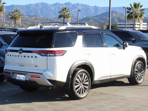Used 2022 Nissan Pathfinder SL w/ SL Premium Package image 22