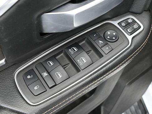 Used 2024 RAM 2500 Big Horn w/ Off Road Package AWD/4WD image 23