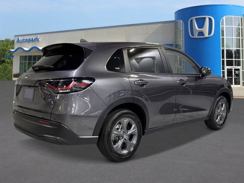 New 2026 Honda HR-V LX image 5