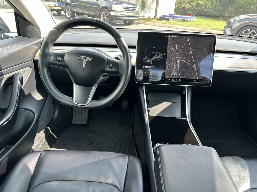 Used 2018 Tesla Model 3 RWD image 16