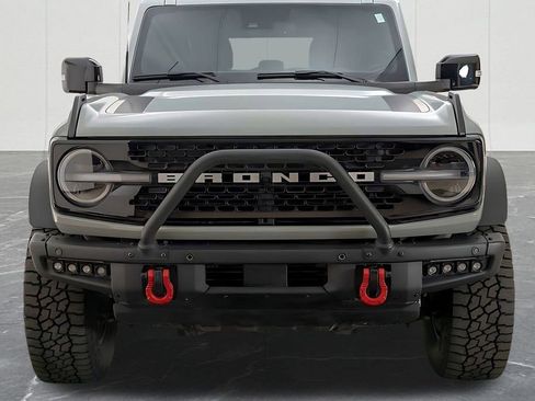 Used 2021 Ford Bronco First Edition image 3