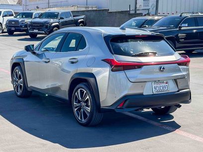 Certified 2022 Lexus UX 250h w/ Accessory Package (Z1)