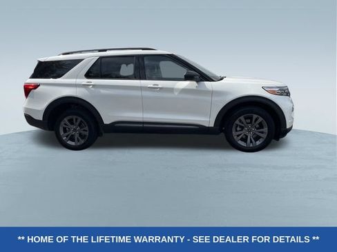 Used 2024 Ford Explorer XLT w/ Equipment Group 202A AWD/4WD image 2